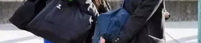 初中女生校服秀身材,初中女生校服秀身材的时尚搭配指南